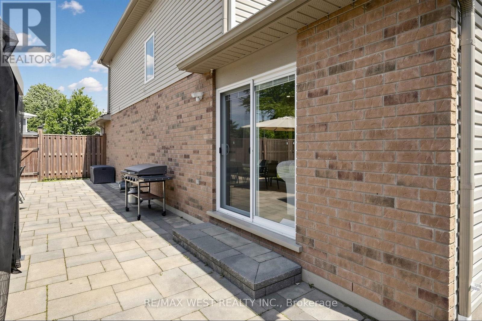 571 St Moritz Avenue, Waterloo, Ontario  N2T 2Z3 - Photo 41 - X13565710