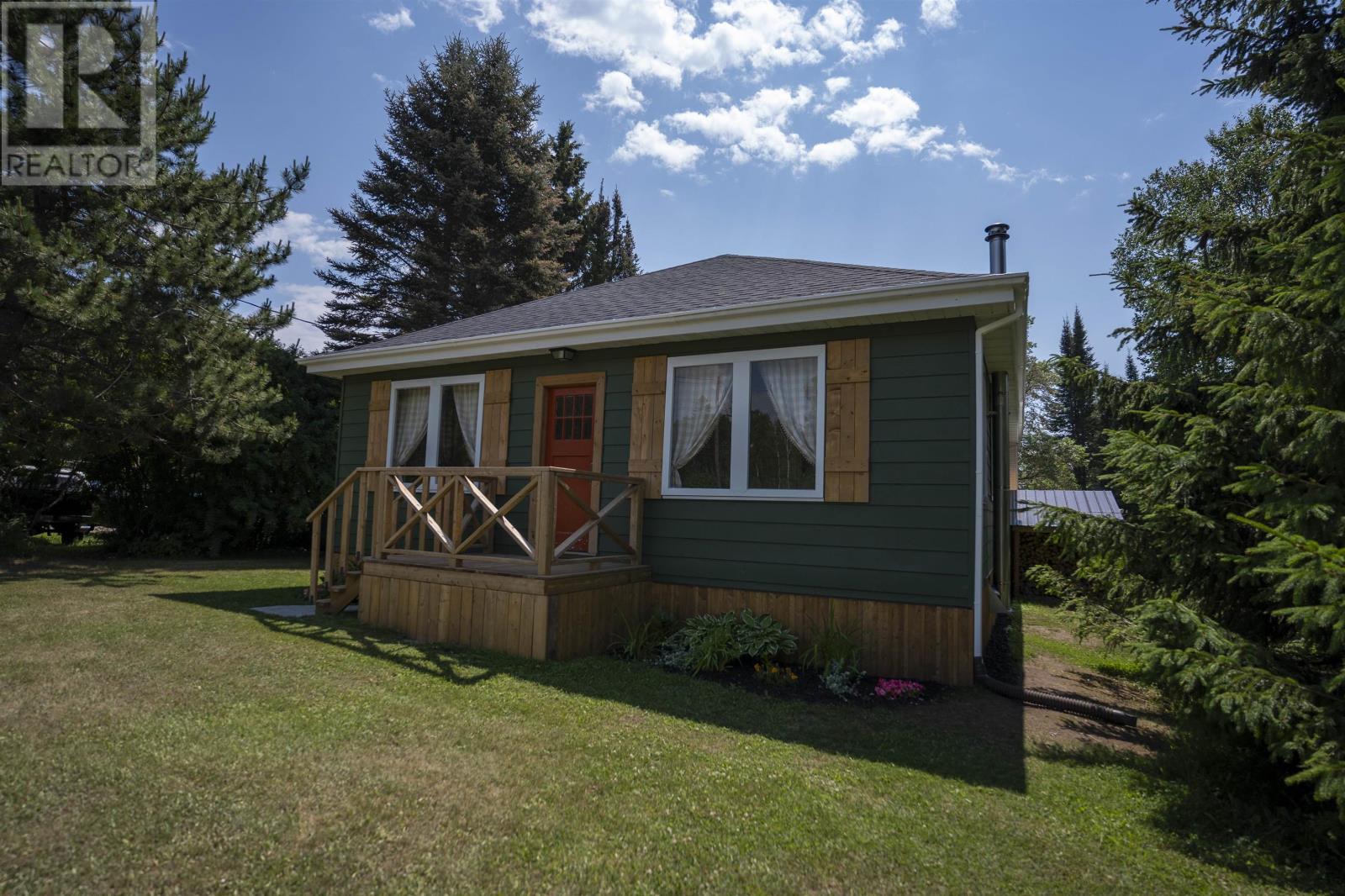 2305 Lakeshore Drive, Shuniah, Ontario  P7A 0M1 - Photo 2 - TB2601962