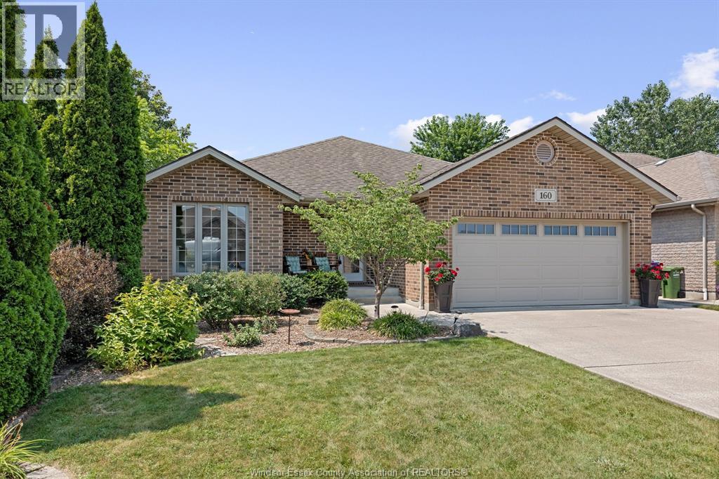 160 Hanlan Street South, Essex, Ontario  N8M 3H1 - Photo 2 - 26016996