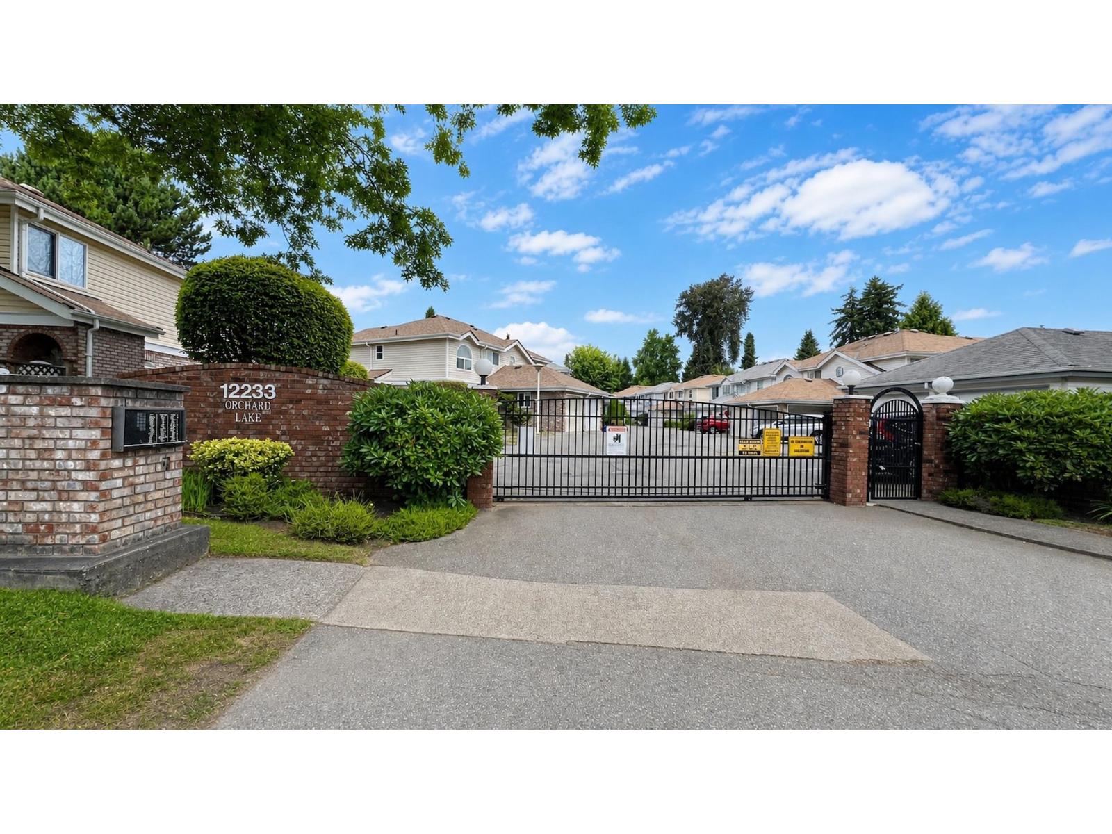 105 12233 92 AVENUE, Surrey