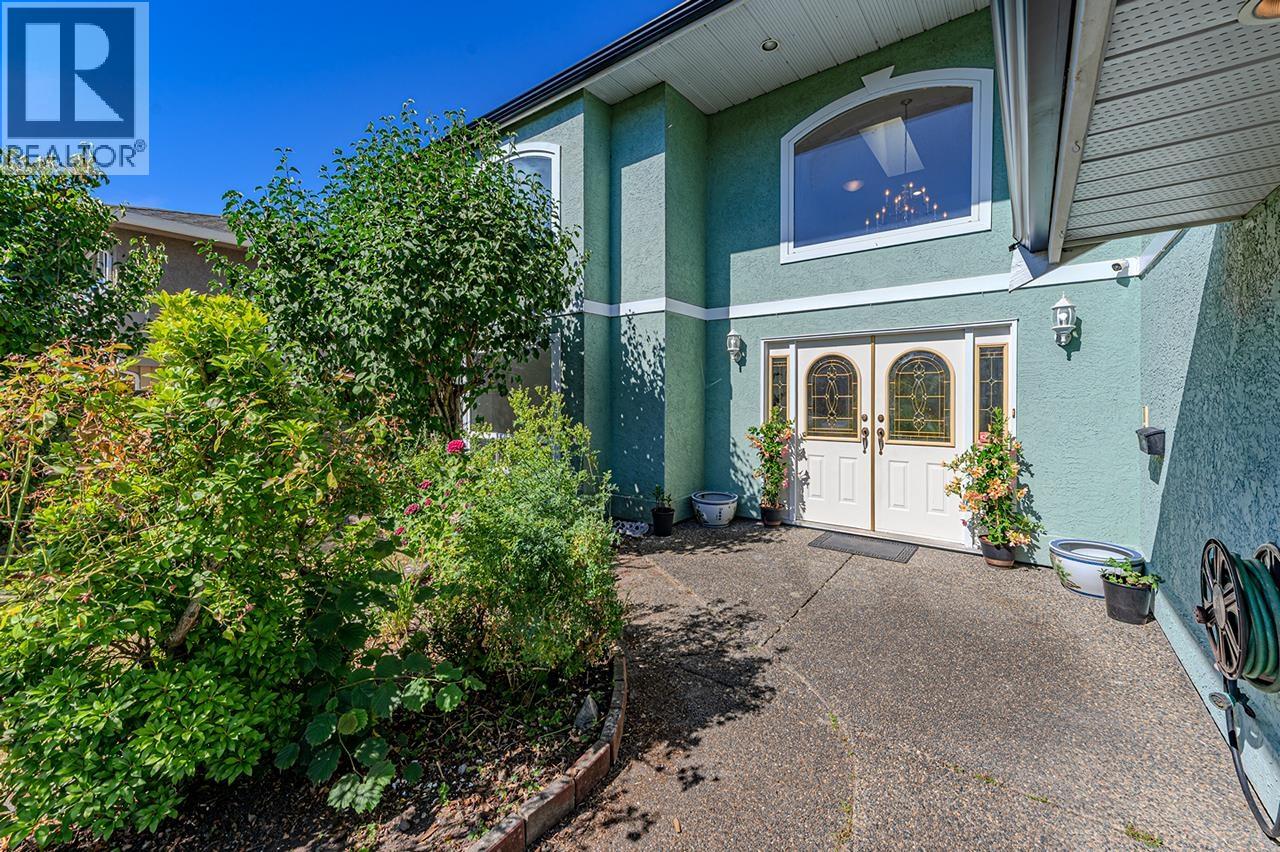 8511 Littlemore Place, Richmond, British Columbia V7C 3Y7 - Photo 3 - R3146457