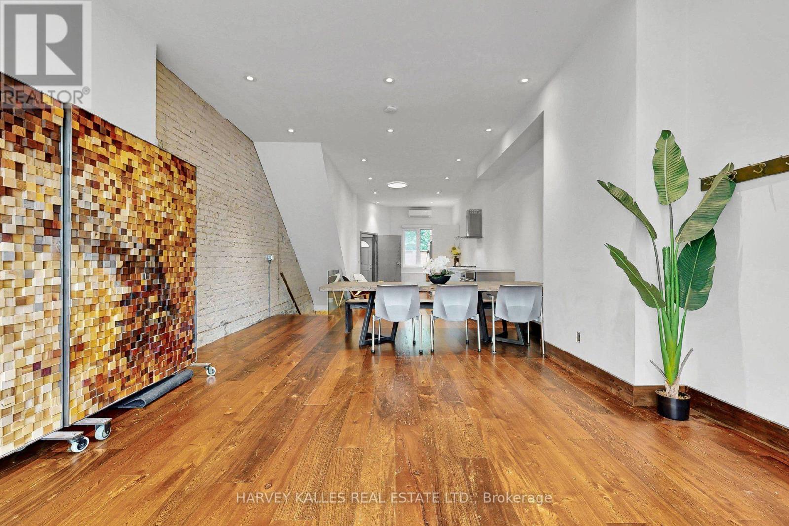 819 Dundas Street W, Toronto, Ontario  M6J 1V4 - Photo 7 - C13565784