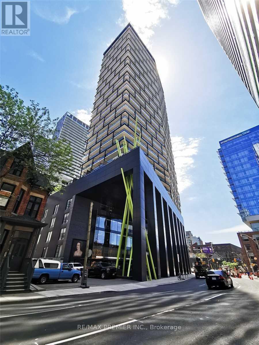 3007 - 125 PETER STREET