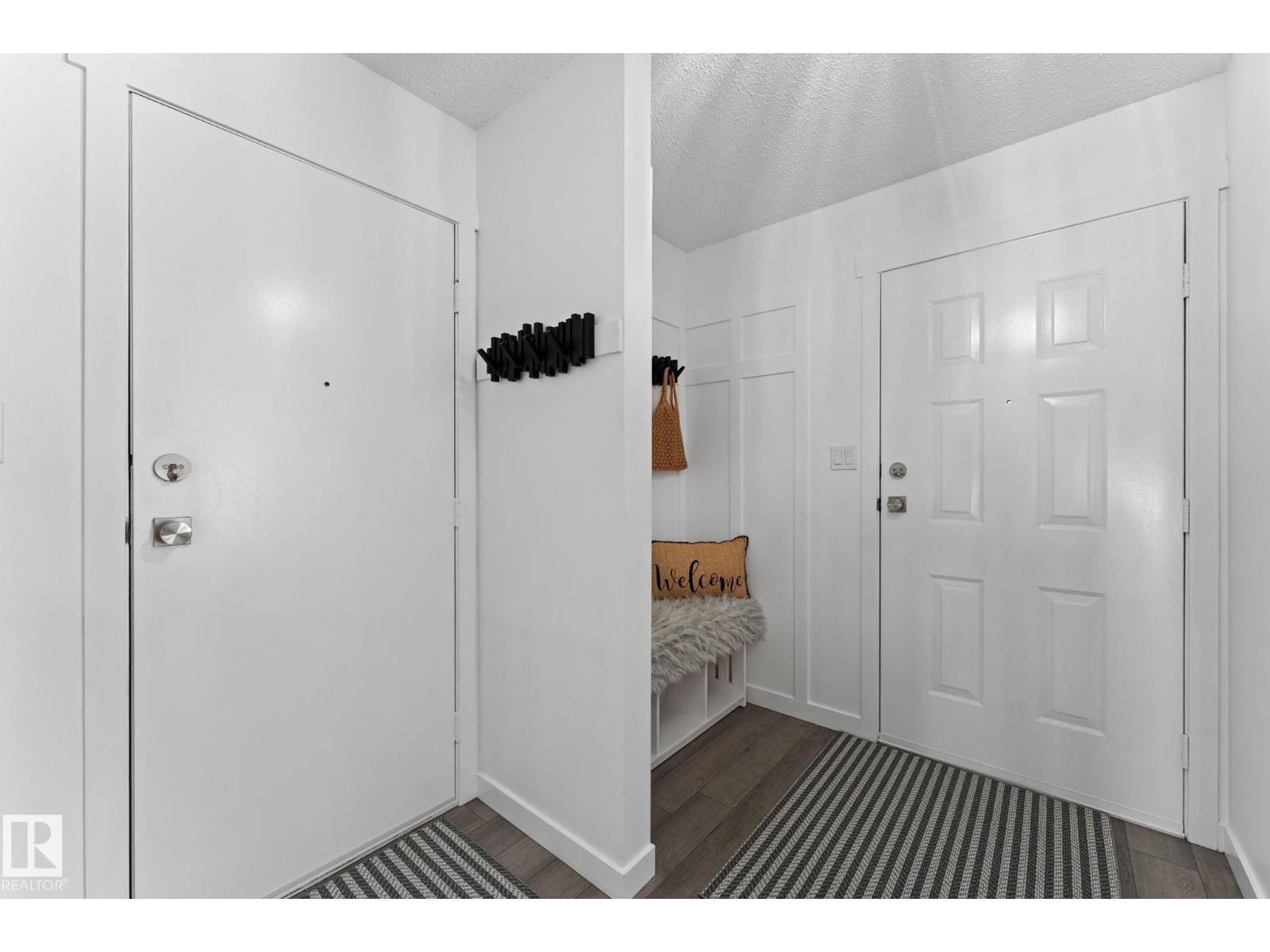 1234 105 St NW, Edmonton, Alberta  T6J 6J9 - Photo 3 - E4498842