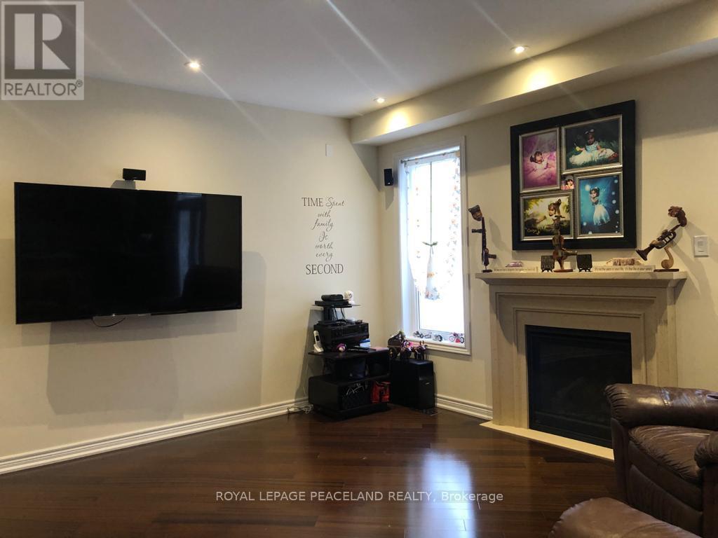 11 Mowder Drive, Aurora, Ontario  L4G 7C4 - Photo 12 - N13565892