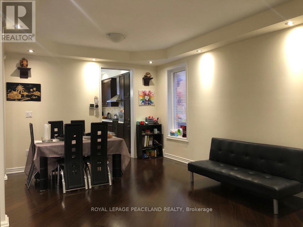 11 Mowder Drive, Aurora, Ontario  L4G 7C4 - Photo 6 - N13565892