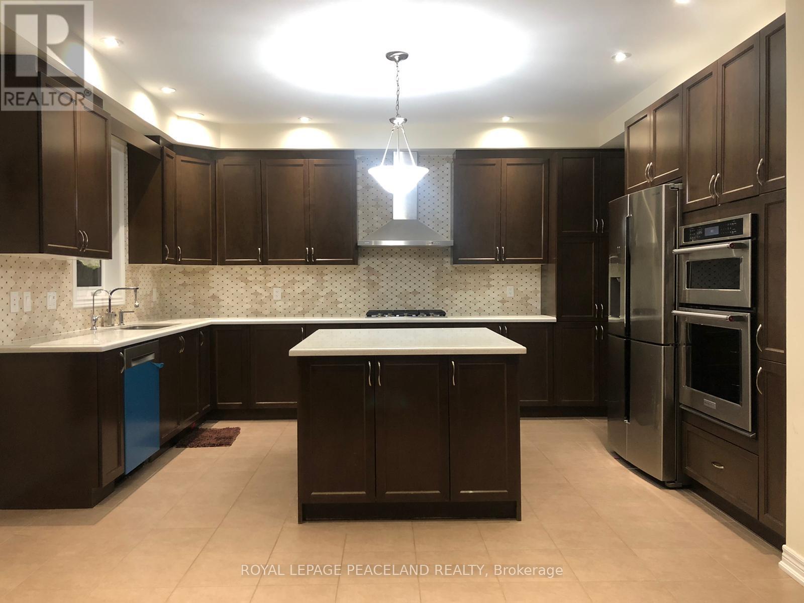 11 Mowder Drive, Aurora, Ontario  L4G 7C4 - Photo 9 - N13565892