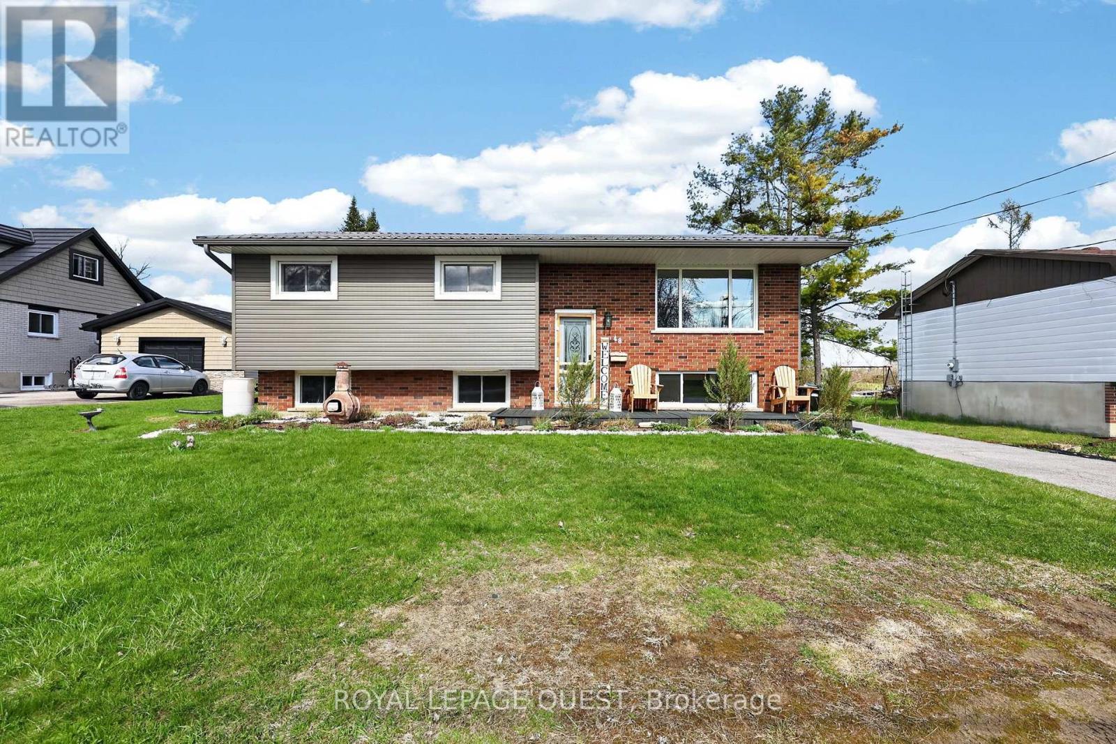 48 Courtland Street, Orillia, Ontario  L3V 1A7 - Photo 1 - S13565858