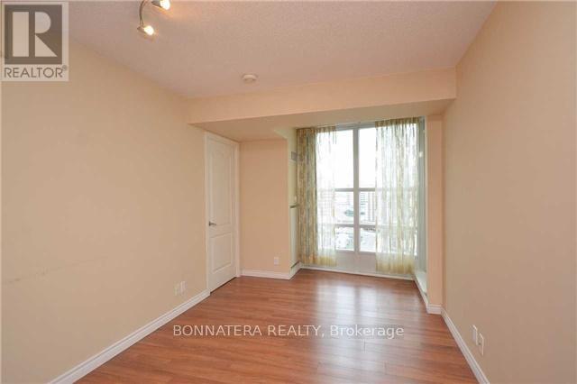 1506 - 33 Elm Drive, Mississauga, Ontario  L5B 4M2 - Photo 3 - W13565778
