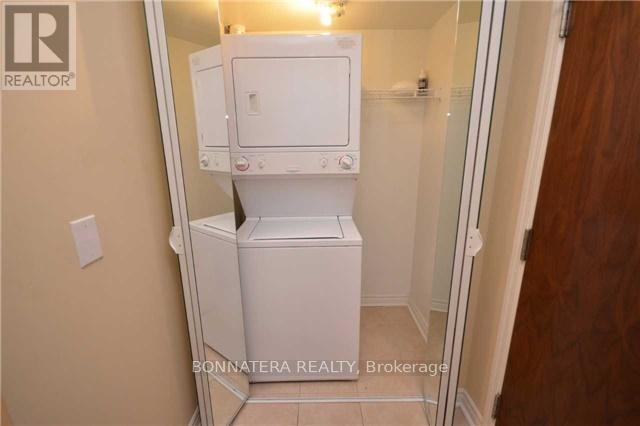 1506 - 33 Elm Drive, Mississauga, Ontario  L5B 4M2 - Photo 7 - W13565778
