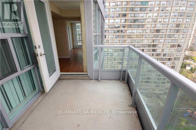 1506 - 33 Elm Drive, Mississauga, Ontario  L5B 4M2 - Photo 8 - W13565778