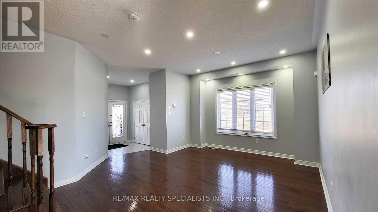 17 Iron Block Drive, Brampton, Ontario  L7A 0K1 - Photo 8 - W13565782