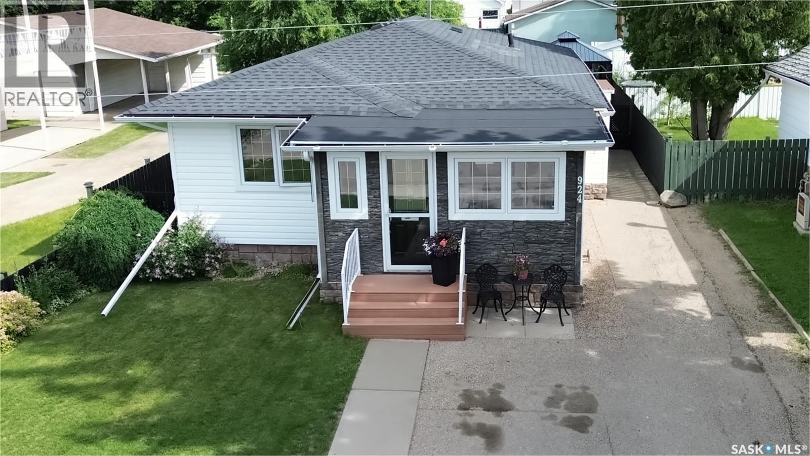 924 Hall Street W, Moose Jaw, Saskatchewan  S6H 2S4 - Photo 35 - SK042394