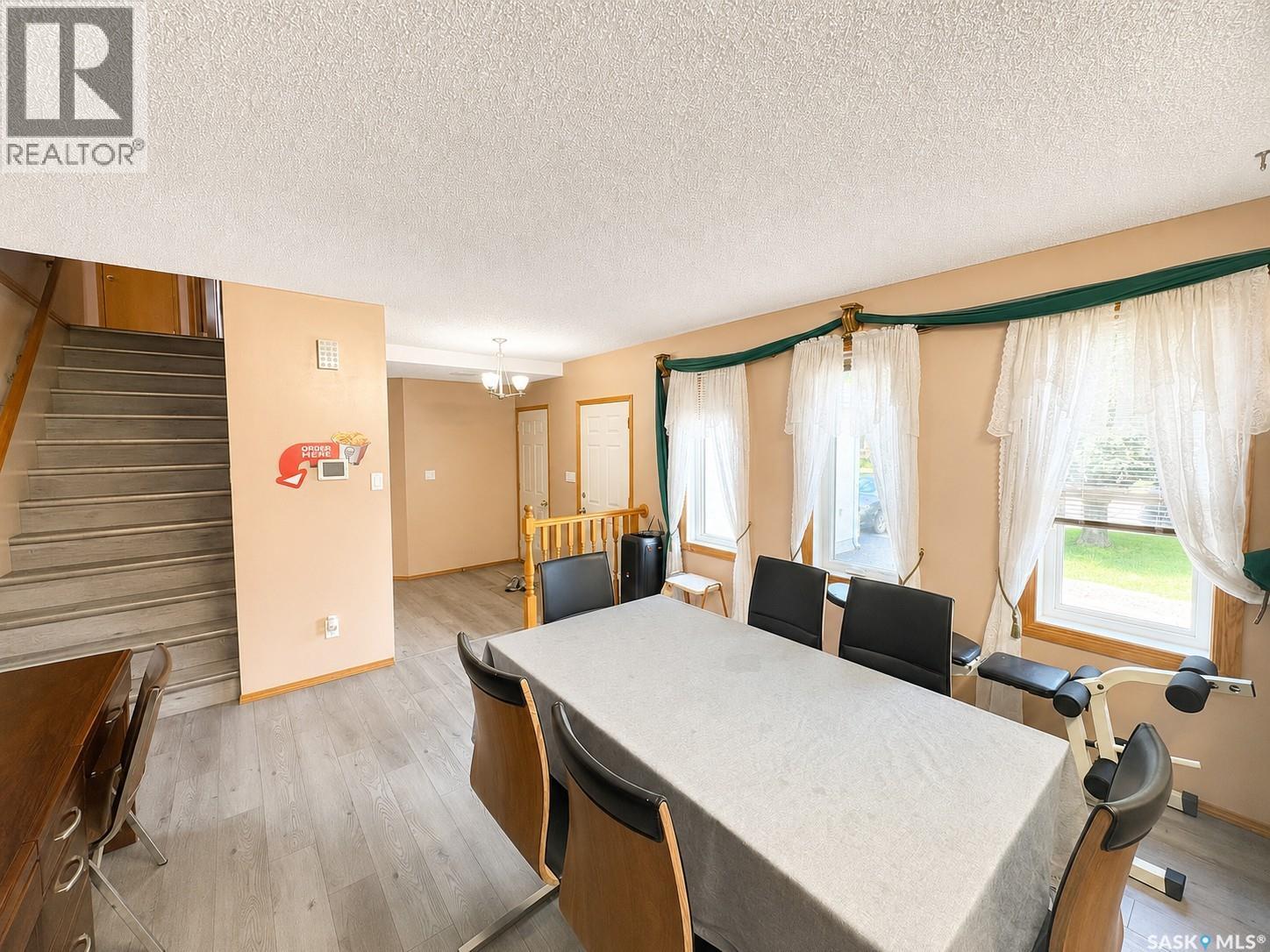 5503 Ballantine Court, Regina, Saskatchewan  S4X 4K4 - Photo 6 - SK042543