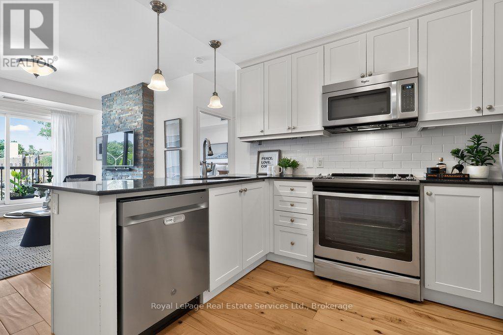 202 - 73 Washington Avenue, Oakville, Ontario  L6K 1W5 - Photo 7 - W13566176