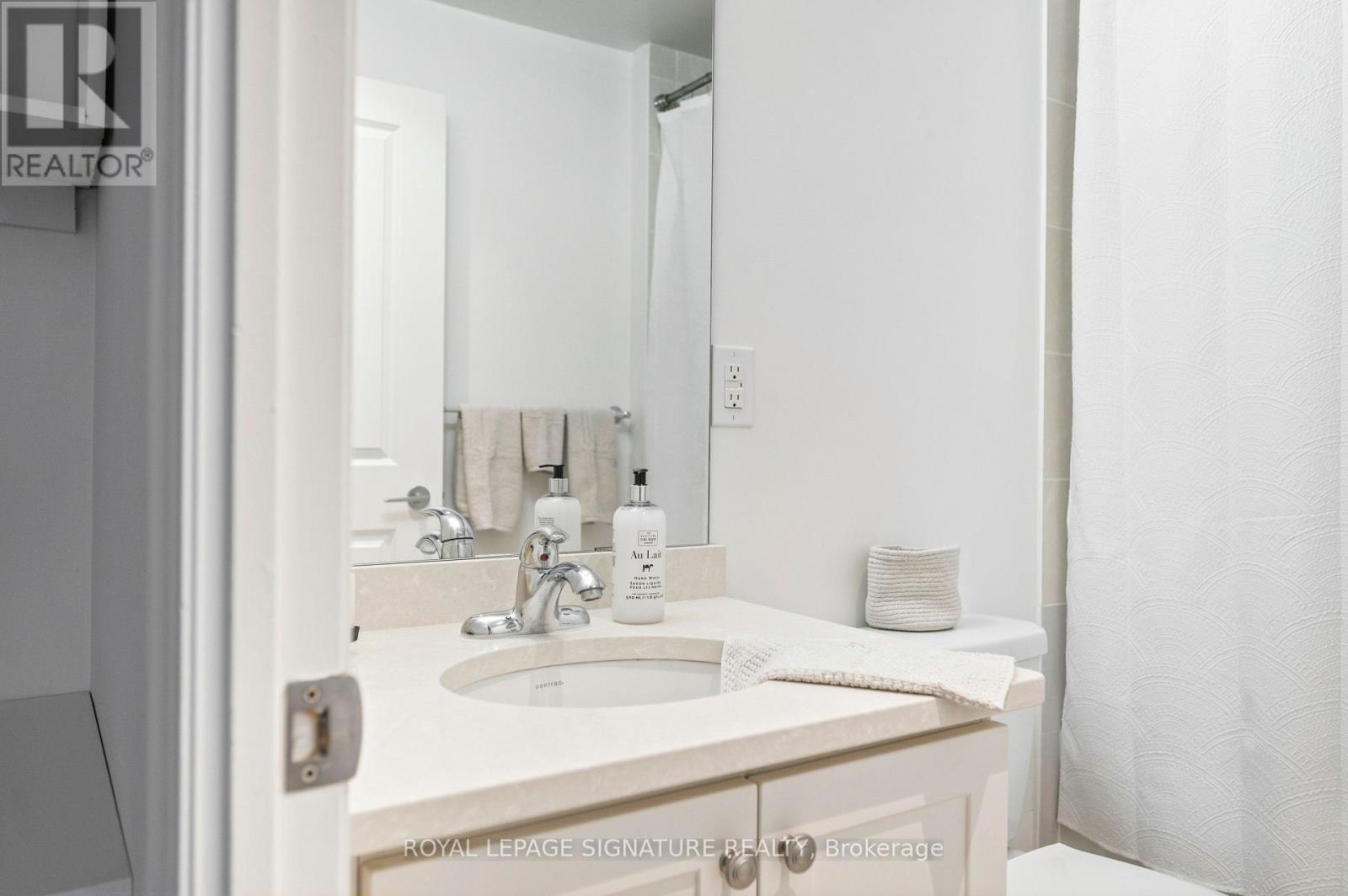 303 - 3563 Lake Shore Boulevard W, Toronto, Ontario  M8W 0A3 - Photo 33 - W13532162
