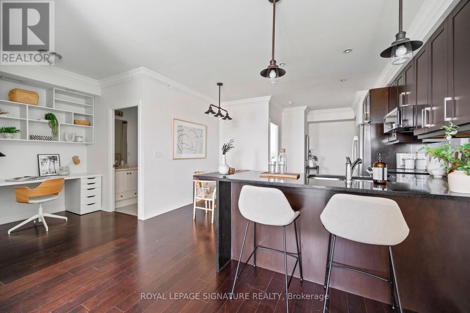 303 - 3563 Lake Shore Boulevard W, Toronto, Ontario  M8W 0A3 - Photo 11 - W13532162