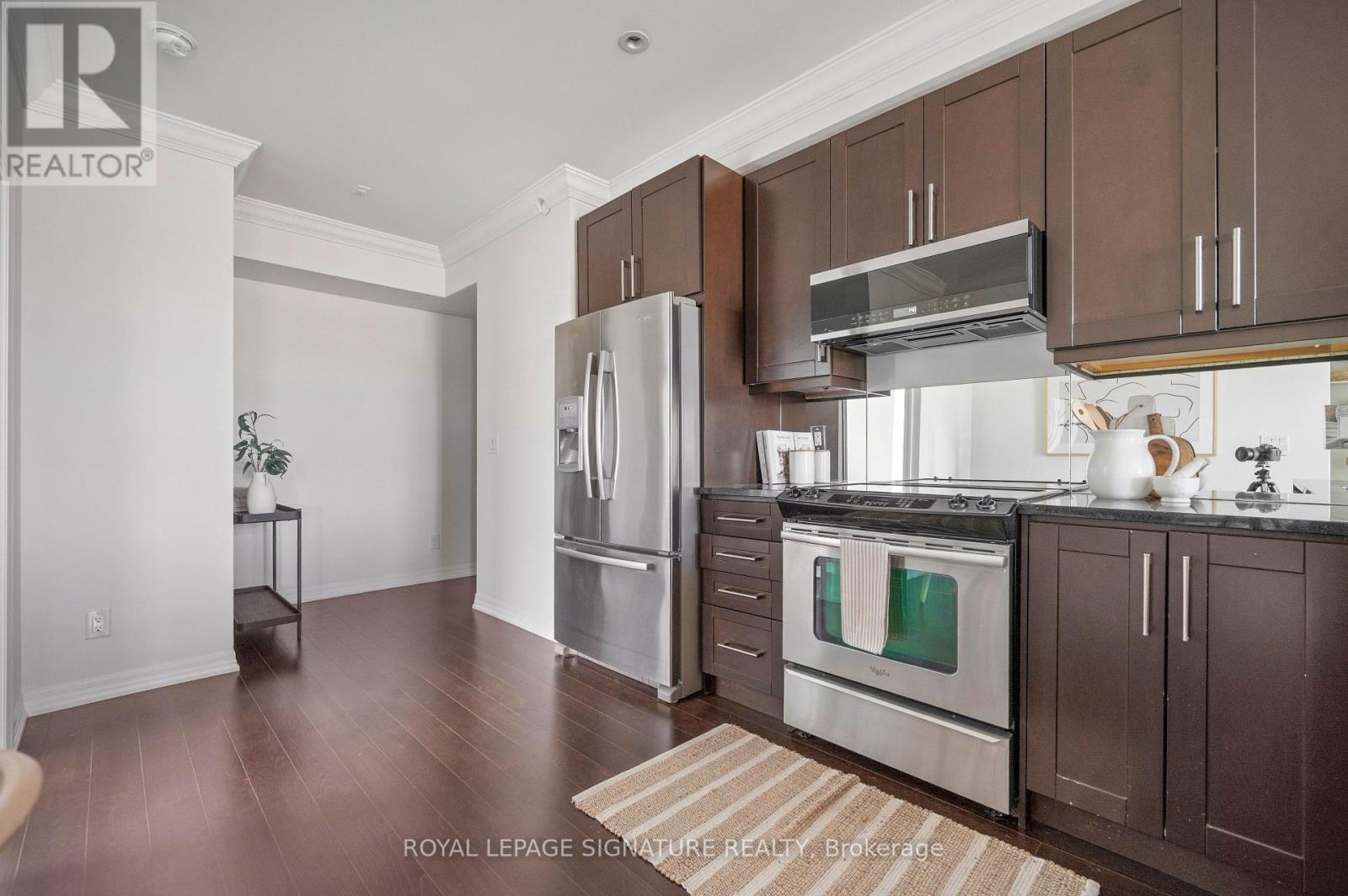 303 - 3563 Lake Shore Boulevard W, Toronto, Ontario  M8W 0A3 - Photo 15 - W13532162