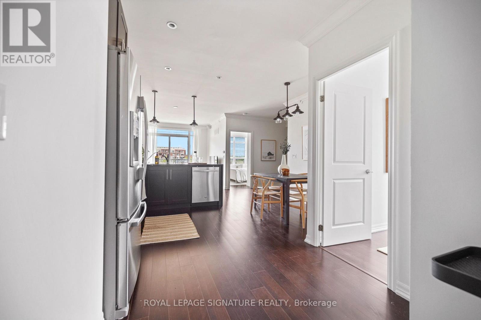 303 - 3563 Lake Shore Boulevard W, Toronto, Ontario  M8W 0A3 - Photo 4 - W13532162
