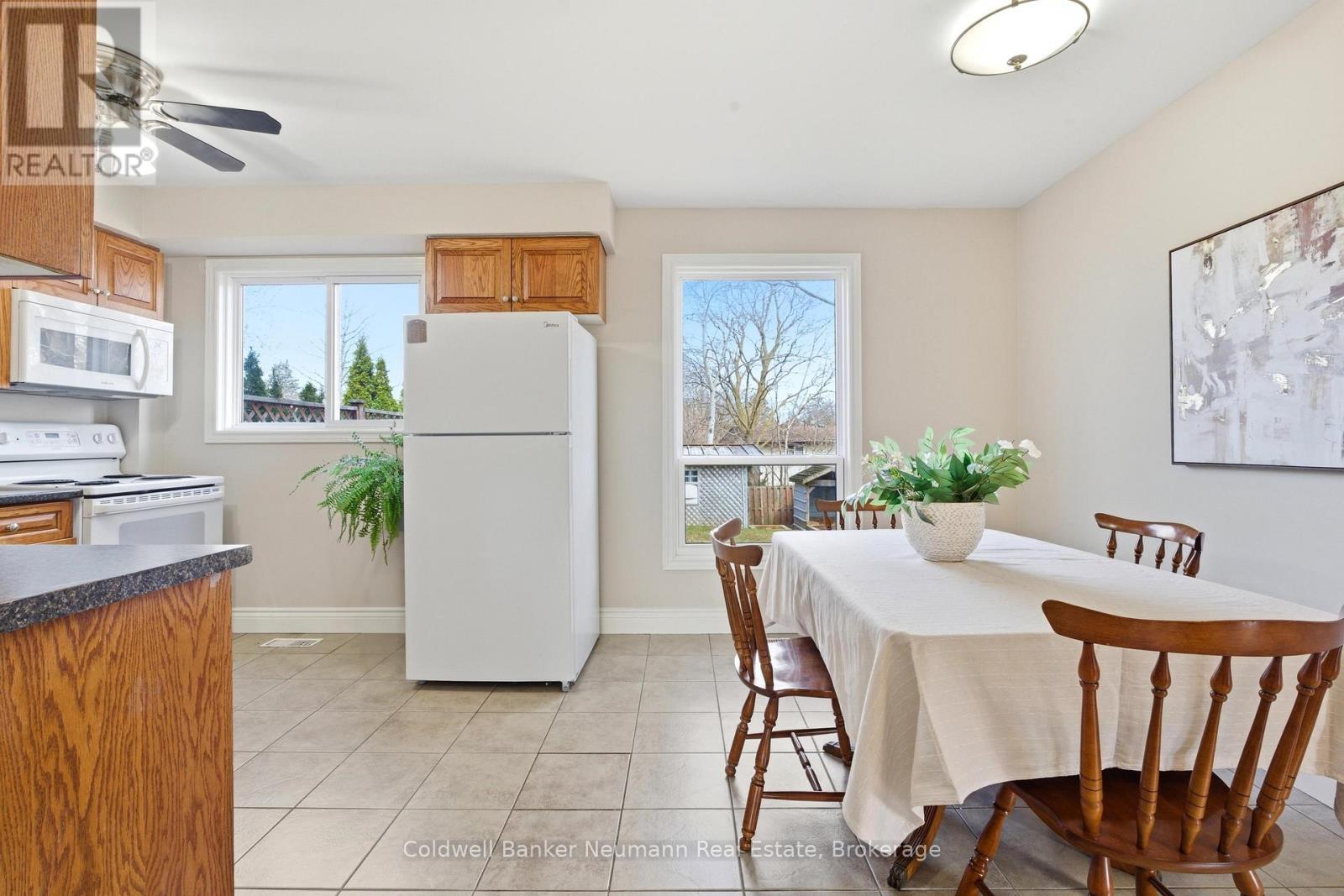 28 Chartwell Crescent, Guelph (Dovercliffe Park/old University), Ontario  N1G 2T7 - Photo 7 - X13566222