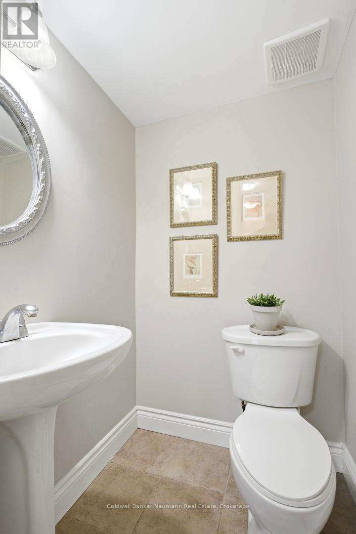 28 Chartwell Crescent, Guelph (Dovercliffe Park/old University), Ontario  N1G 2T7 - Photo 9 - X13566222