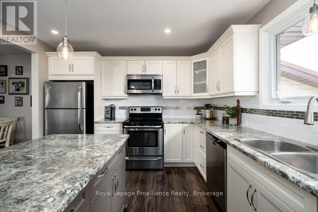 193 Henry Street, Stirling-Rawdon (Stirling Ward), Ontario  K0K 3E0 - Photo 12 - X13565954