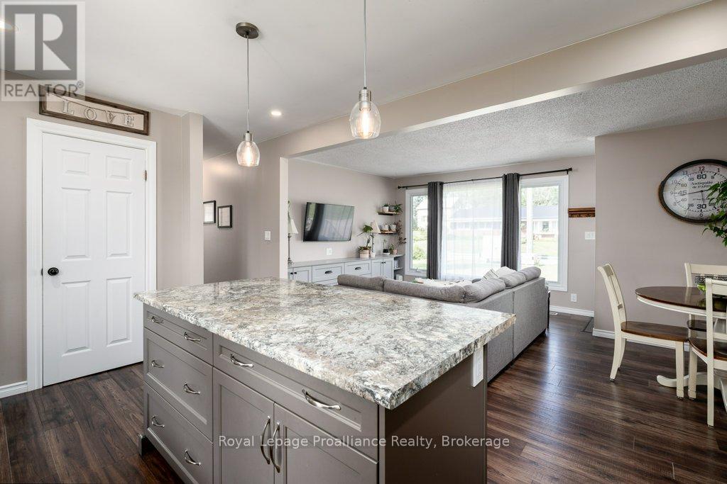 193 Henry Street, Stirling-Rawdon (Stirling Ward), Ontario  K0K 3E0 - Photo 14 - X13565954