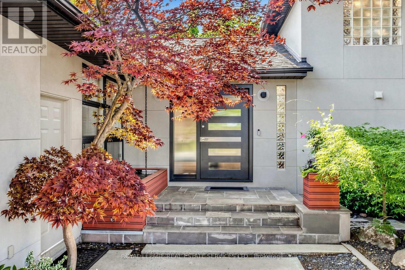 45 Hopperton Drive, Toronto, Ontario  M2L 2S7 - Photo 4 - C13565948