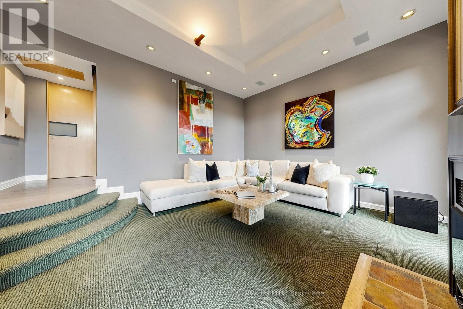45 Hopperton Drive, Toronto, Ontario  M2L 2S7 - Photo 6 - C13565948