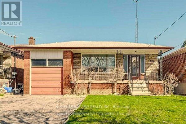 LOWER #B - 22 OTONABEE AVENUE, Toronto (Newtonbrook East)