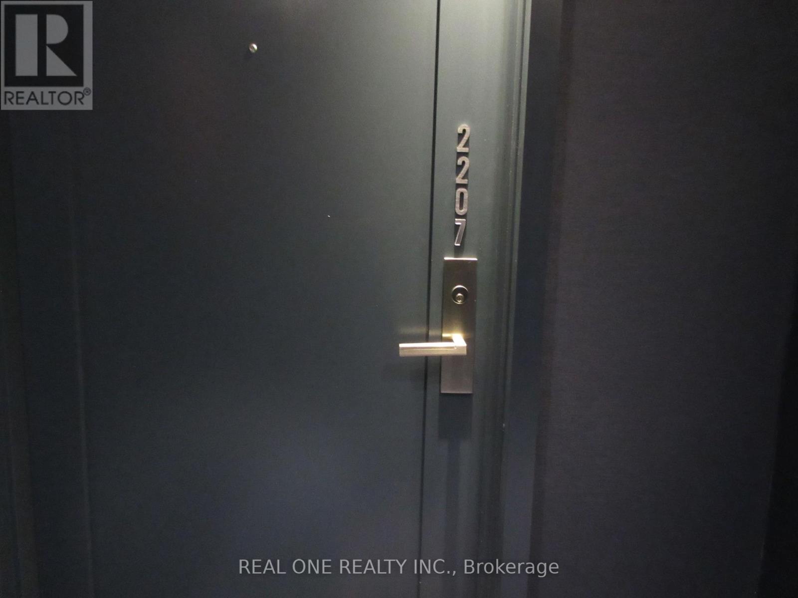 2207 - 28 Wellesley Street E, Toronto, Ontario  M4Y 0C4 - Photo 2 - C13566234