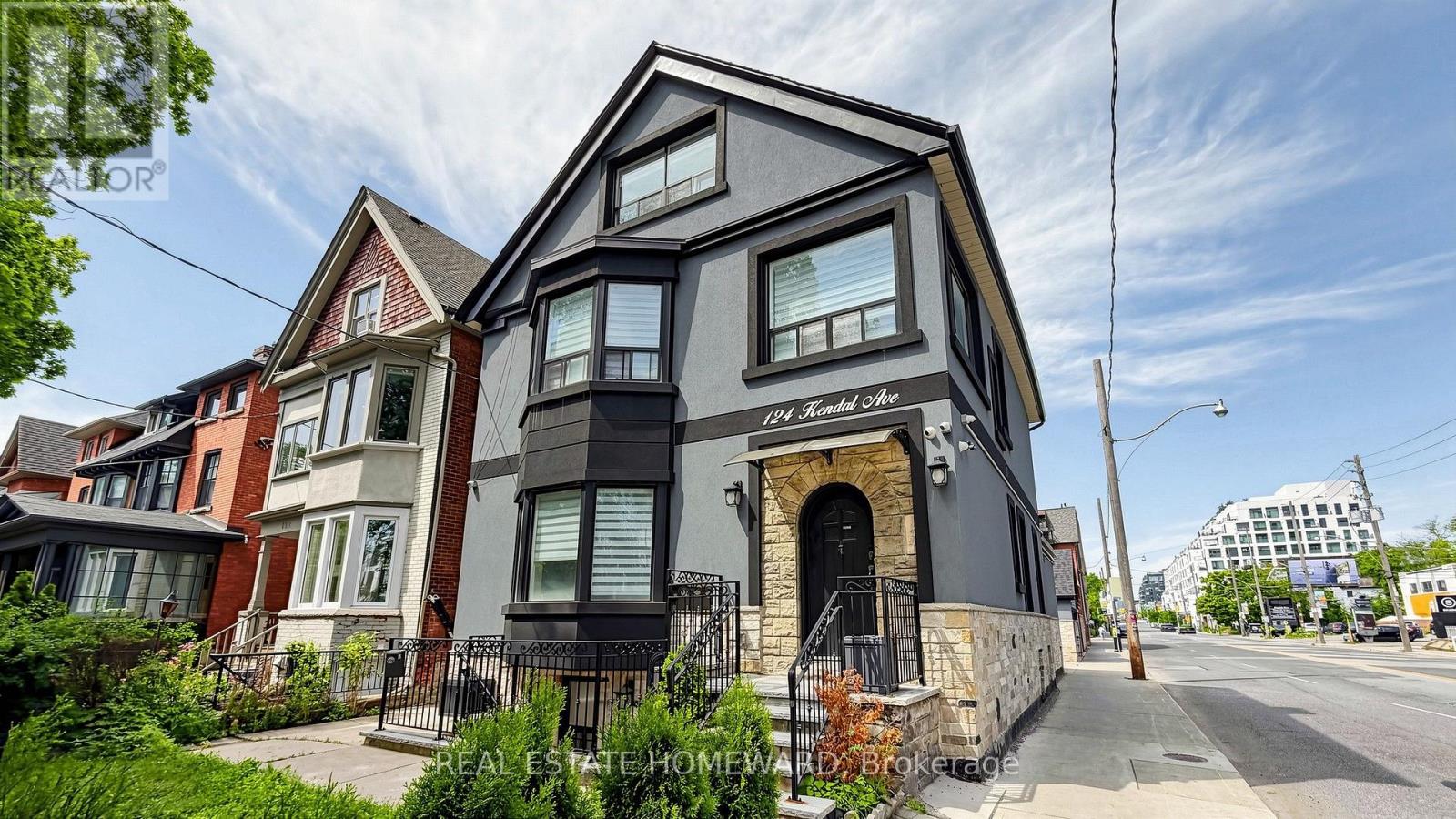 BASEMENT - 124 KENDAL AVENUE, Toronto (Annex)