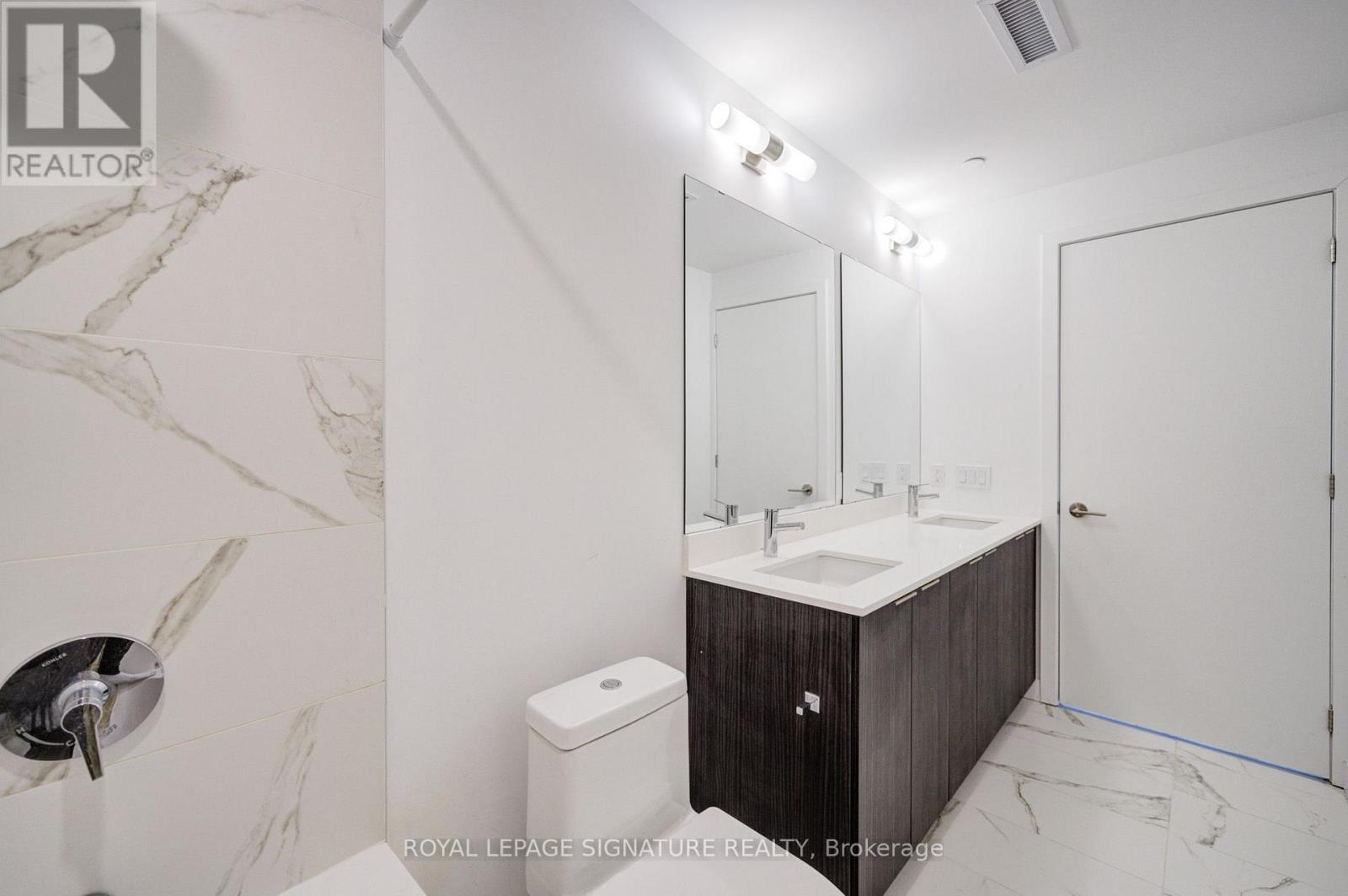 12 Olympic Garden Drive, Toronto, Ontario  M2N 0B9 - Photo 16 - C13566284