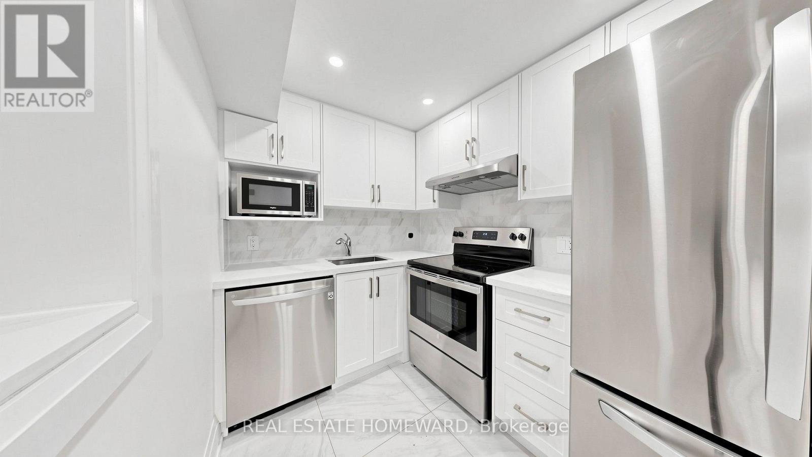 Basement - 124 Kendal Avenue, Toronto, Ontario  M5R 1L9 - Photo 6 - C13566296