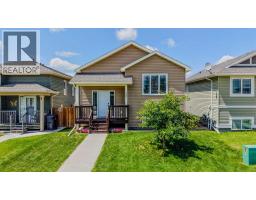 1988 Parkside Way, Coaldale, Alberta