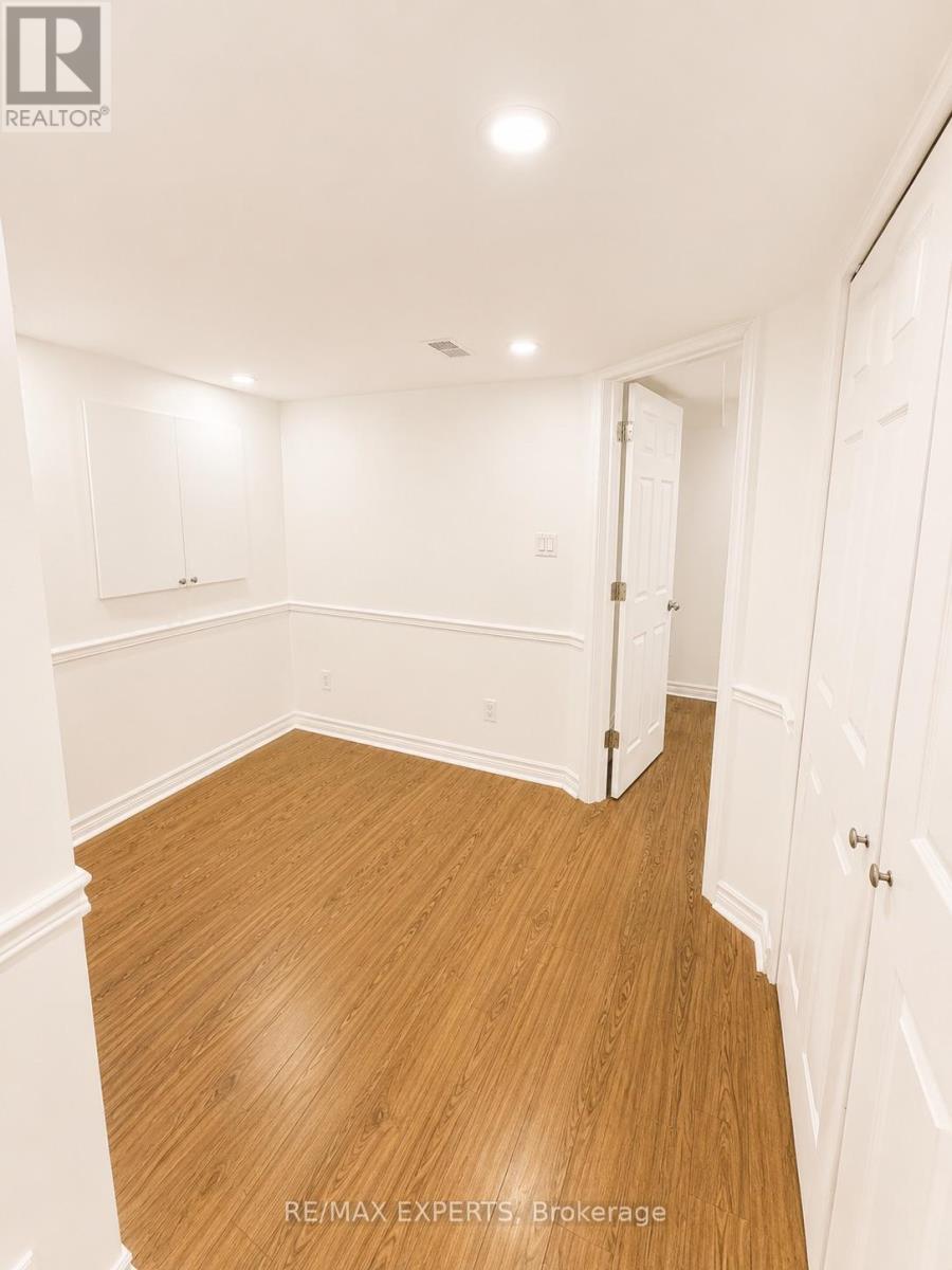 Bsmt - 4 Mosely Crescent, Ajax, Ontario  L1Z 0M9 - Photo 12 - E13566000