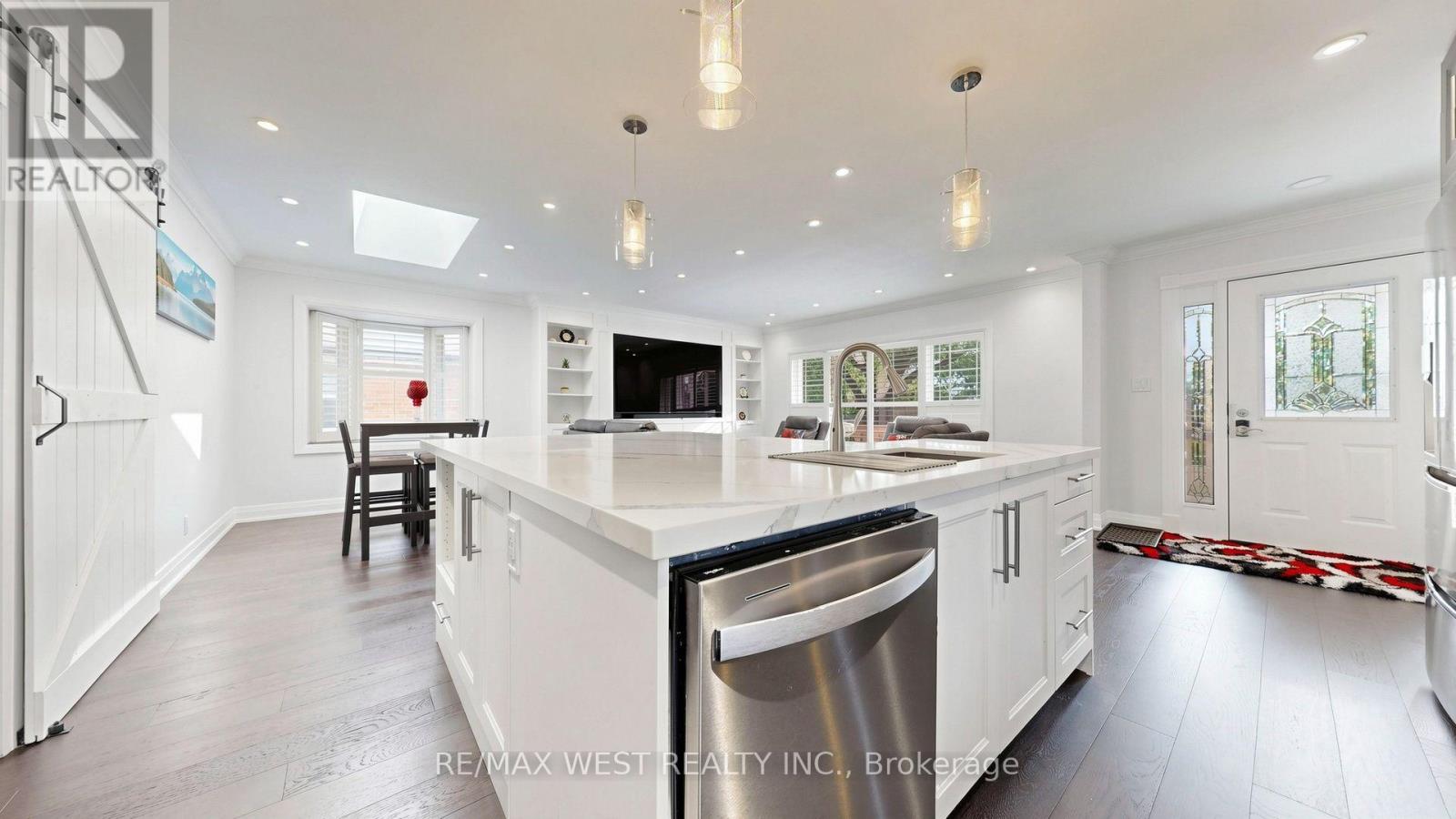 555 Mccowan Road, Toronto, Ontario  M1J 1J7 - Photo 15 - E13566026