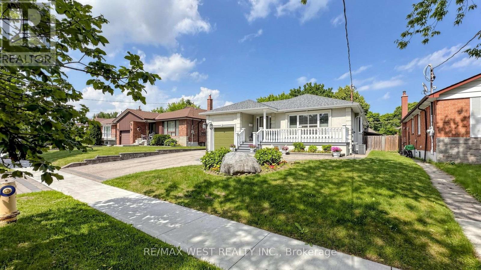 555 Mccowan Road, Toronto, Ontario  M1J 1J7 - Photo 49 - E13566026