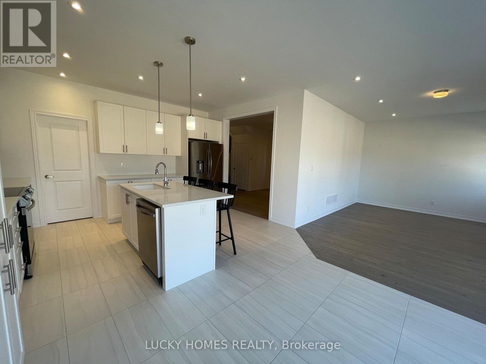 2096 Verne Bowen Street, Oshawa, Ontario  L1L 0S5 - Photo 12 - E13566322