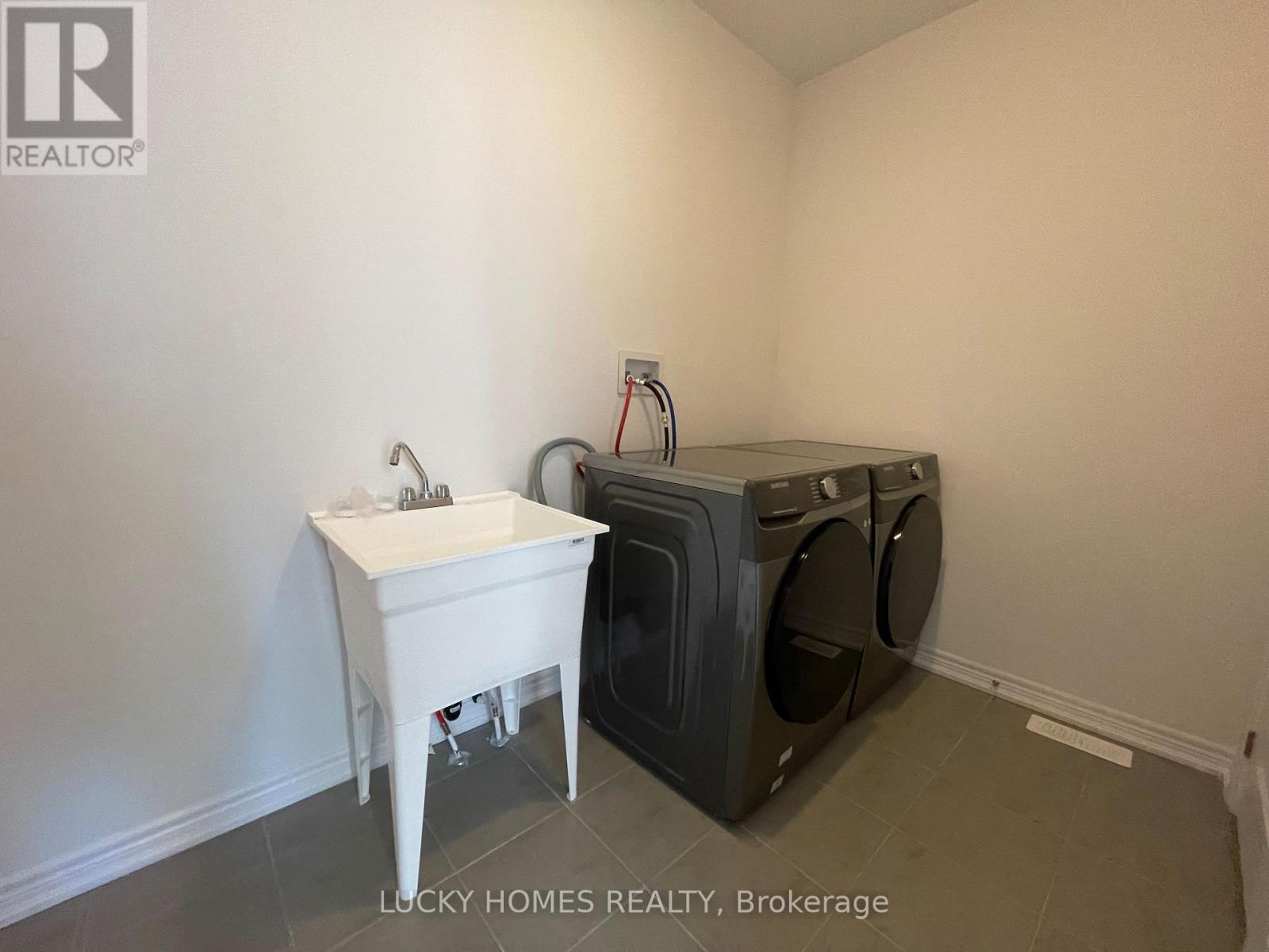 2096 Verne Bowen Street, Oshawa, Ontario  L1L 0S5 - Photo 32 - E13566322