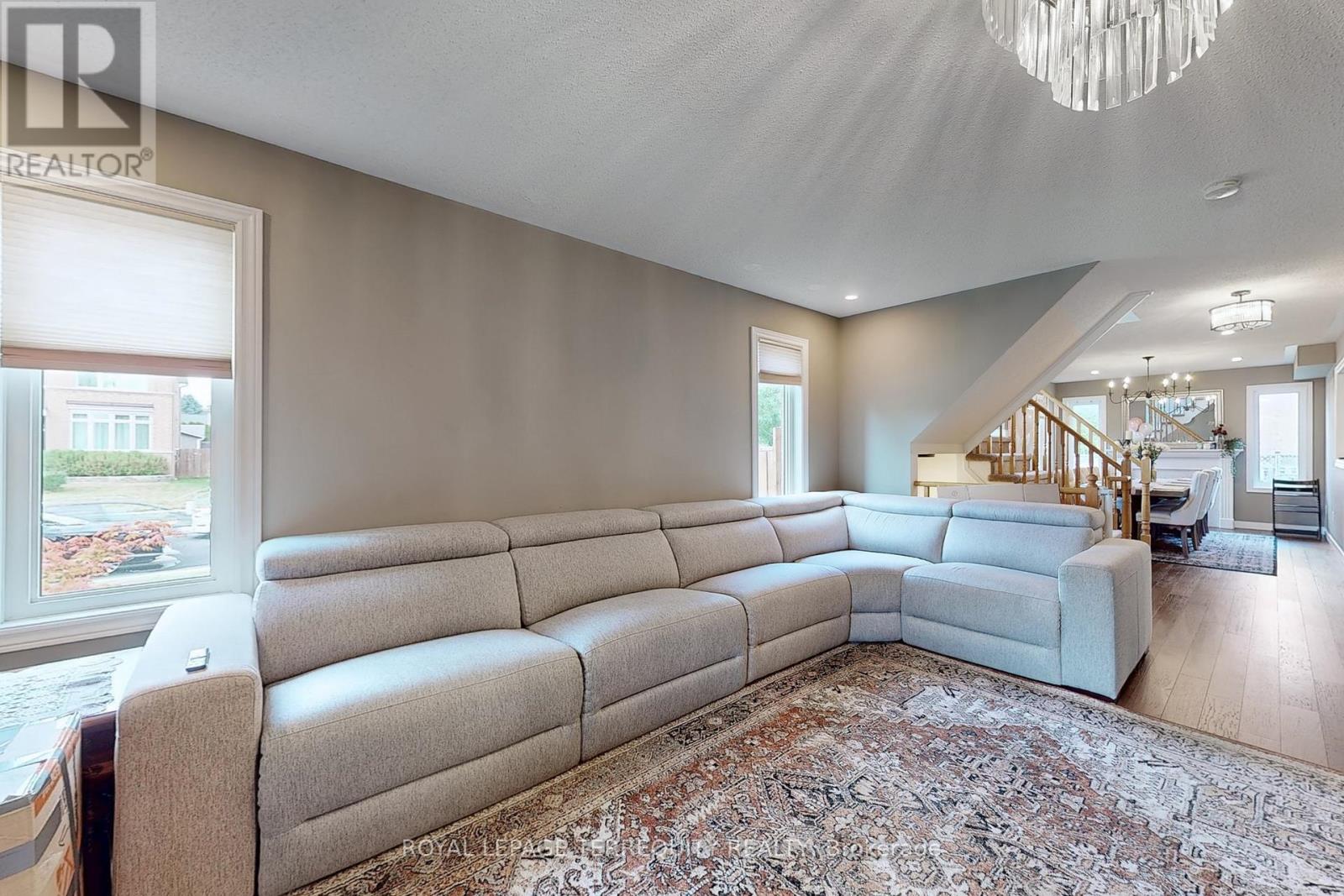 65 Lorridge Street, Richmond Hill, Ontario  L4E 3W5 - Photo 6 - N13565964