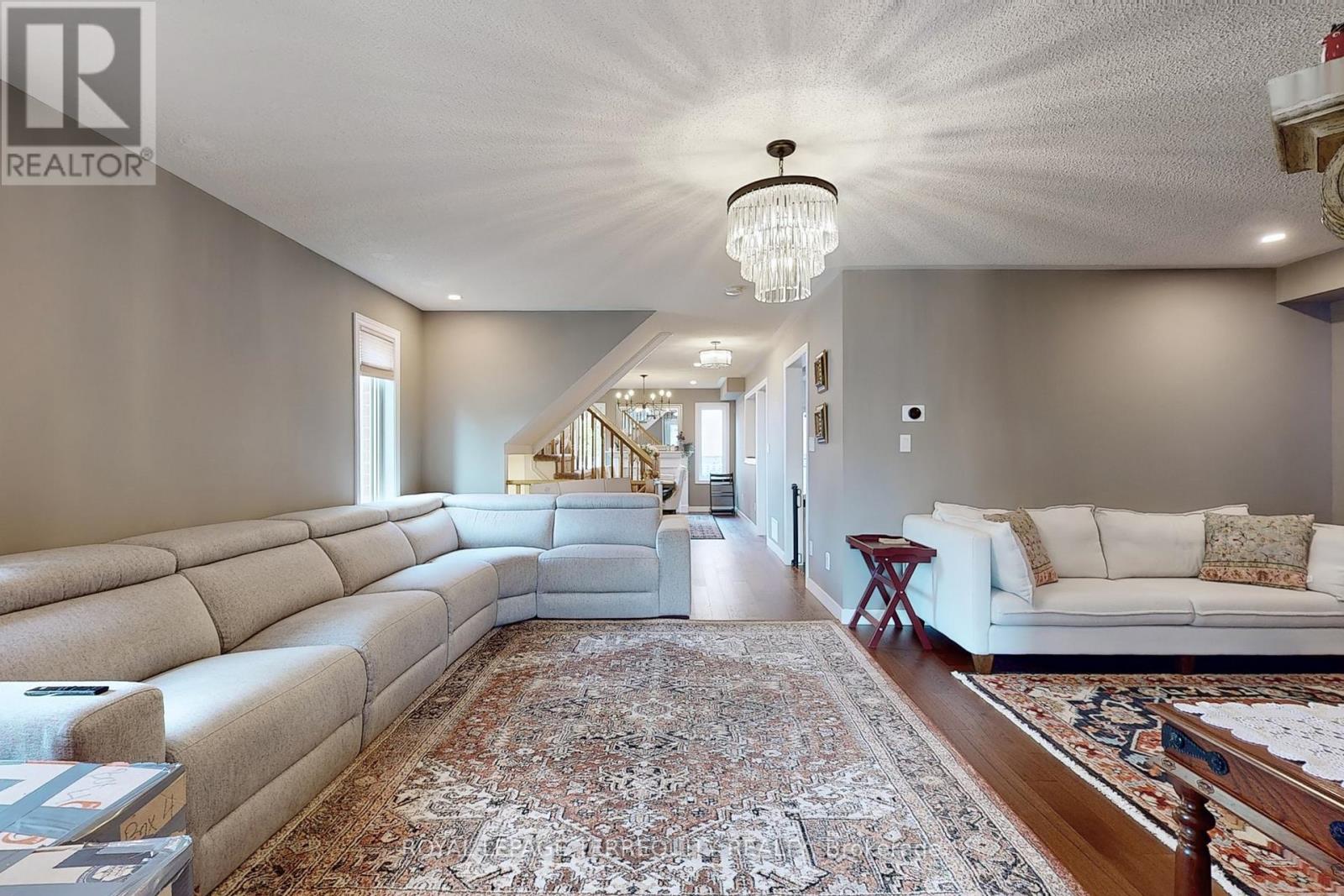 65 Lorridge Street, Richmond Hill, Ontario  L4E 3W5 - Photo 7 - N13565964