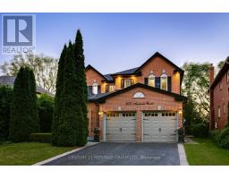 366 AMBERLEE COURT, Newmarket, Ontario