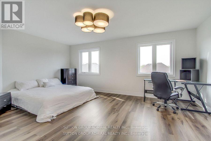 Rent 26 Oakmont Avenue, Oro-Medonte, Ontario  L0L 2L0 - Photo 25 - S13566086