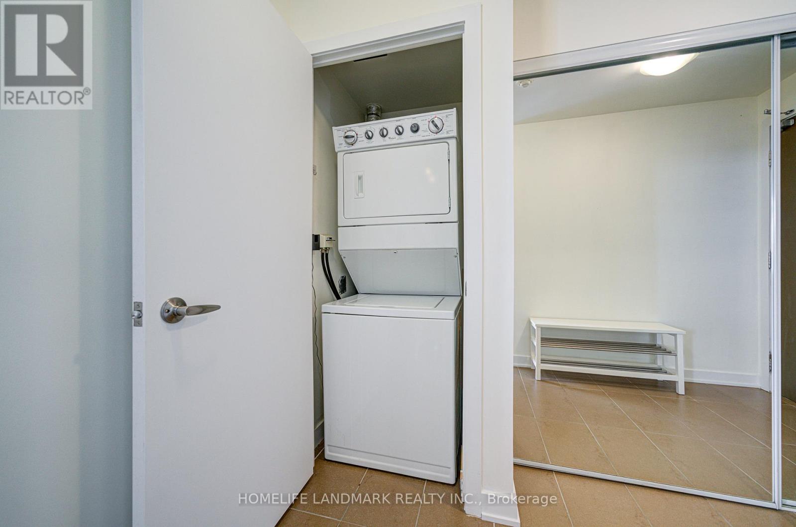 3504 - 4065 Brickstone Mews, Mississauga, Ontario  L5B 0G3 - Photo 18 - W13565926
