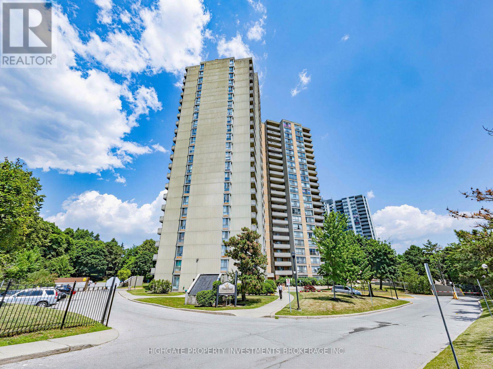 605 - 10 MARTHA EATON WAY, Toronto, Ontario