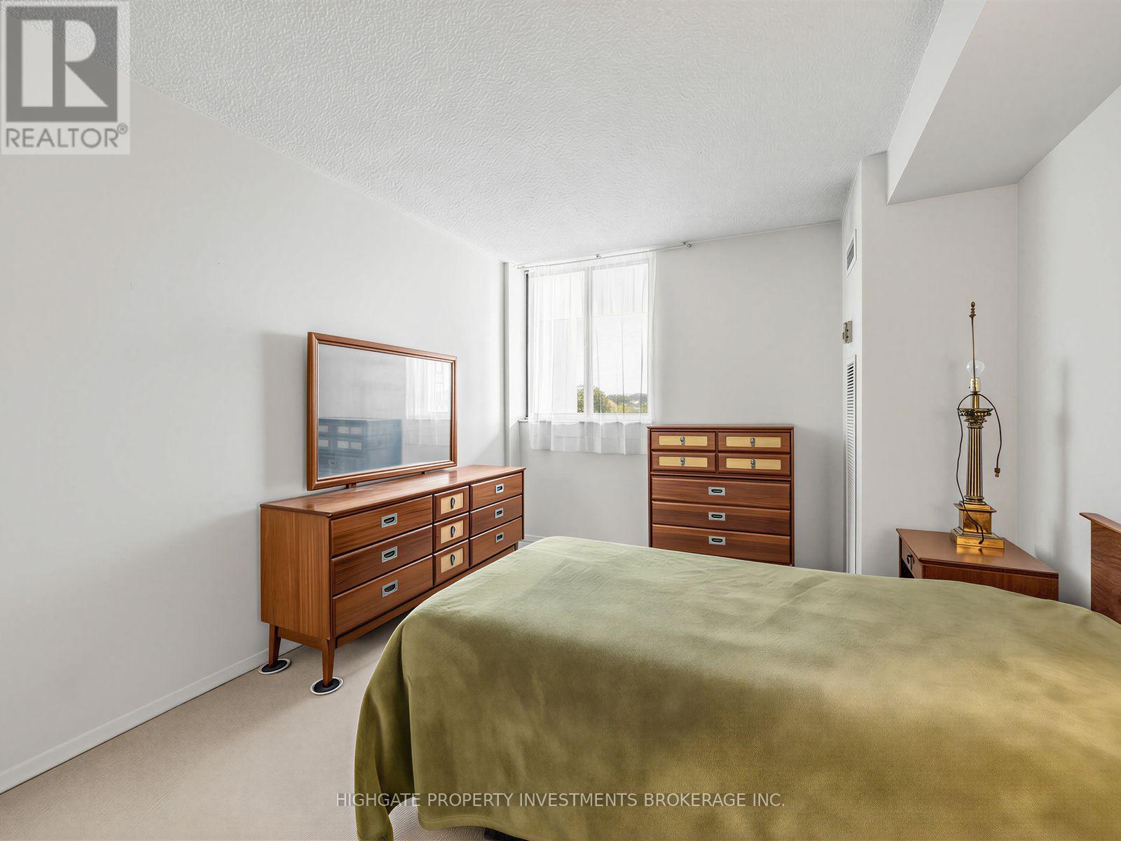 605 - 10 Martha Eaton Way, Toronto, Ontario  M6M 5B3 - Photo 21 - W13566030