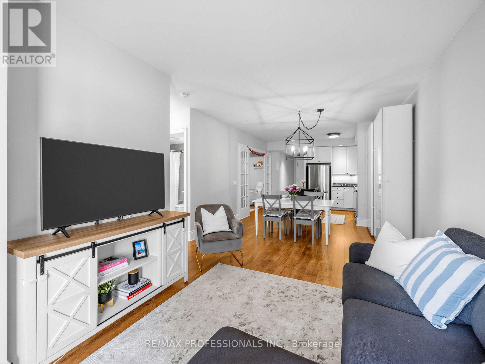 1123 - 5233 Dundas Street W, Toronto, Ontario  M9B 6M1 - Photo 3 - W13566040