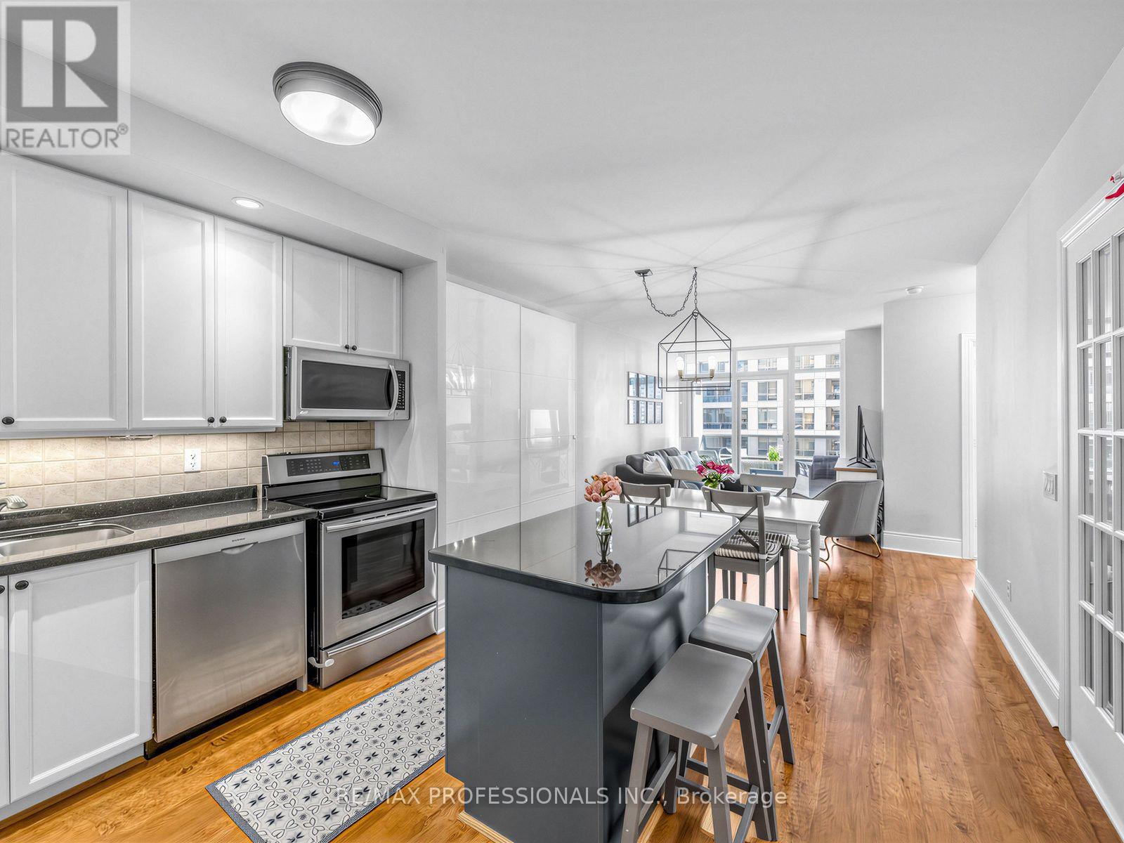 1123 - 5233 Dundas Street W, Toronto, Ontario  M9B 6M1 - Photo 5 - W13566040