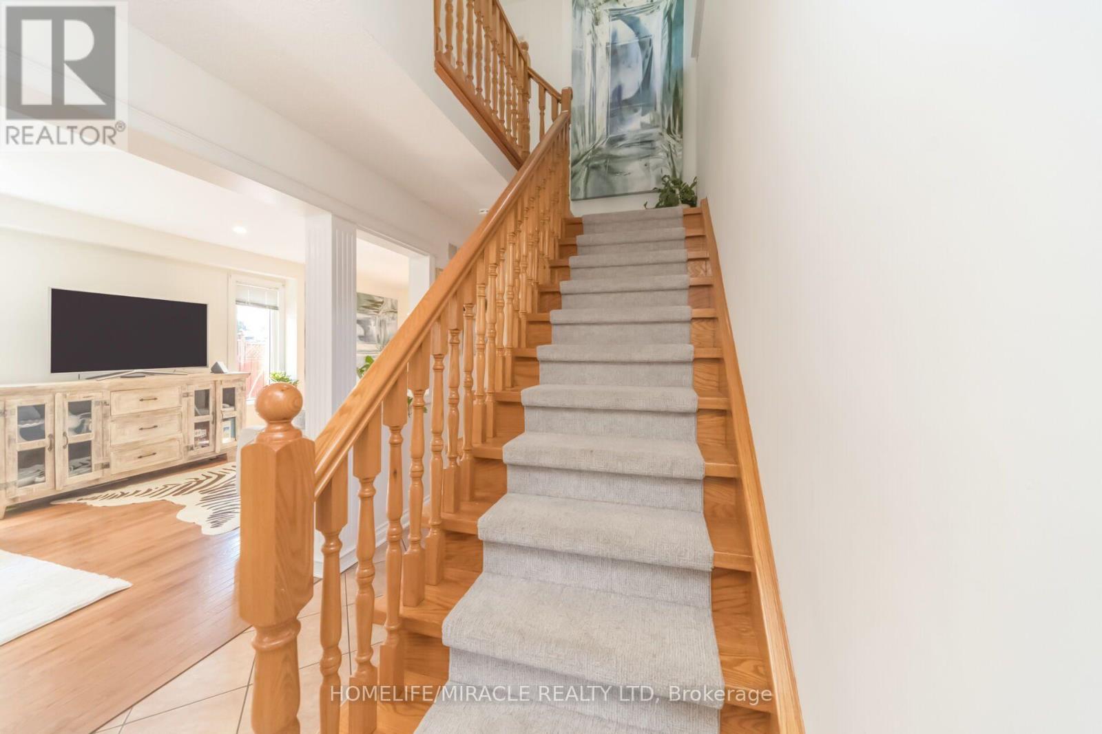 64 Aurora Place, Brampton, Ontario  L6Z 2A8 - Photo 17 - W13566056